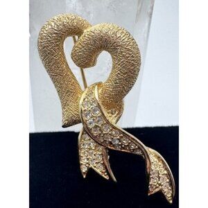 Christian Dior Vintage Heart Ribbon Rhinestone Brooch Gold Tone Luxury Disigner